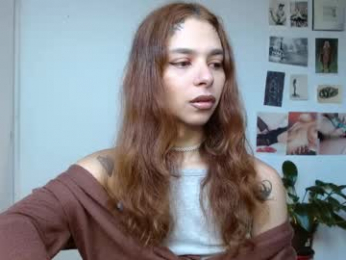 golden_alaska webcam chaturbate model stream image