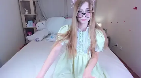 ShyBerryNelly webcam model stream image