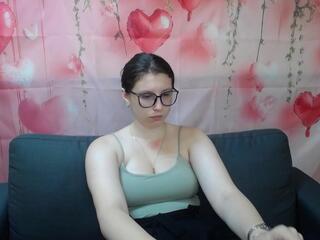 Liliana Shine webcam model stream image