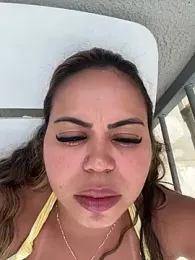 lariic webcam stripchat model stream image