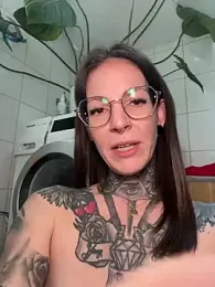 BrownieyQueen webcam stripchat model stream image