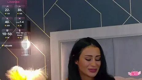 EmyLaveau webcam model stream image