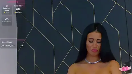 EmyLaveau webcam model stream image