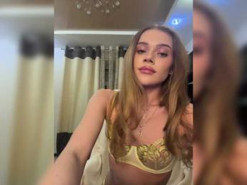 KATIOIIIA webcam model stream image