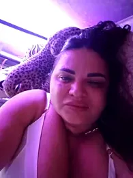 littleRikka webcam model stream image