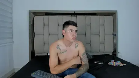 Enzo_issis webcam model stream image