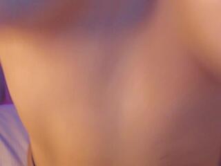 Ronda Cruz webcam model stream image