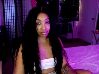 Makenzie Babi webcam model stream image