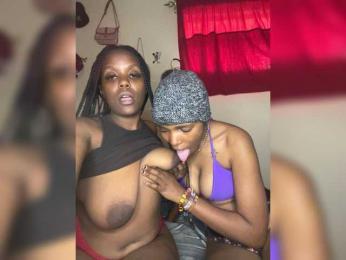 Bondeddesire webcam model stream image