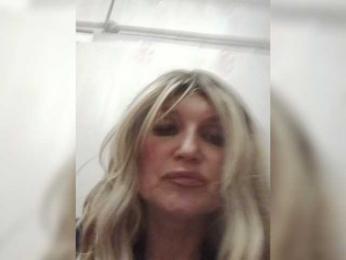 Kolibrii webcam model stream image
