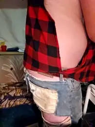 StruggleSnuggles webcam model stream image