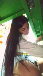 Estefanii_R webcam model stream image