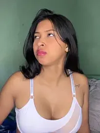 Milanyvero_ webcam model stream image