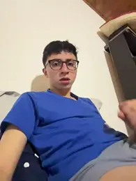 CamiRojas_boy webcam model stream image