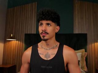 Lukee Taylor webcam model stream image