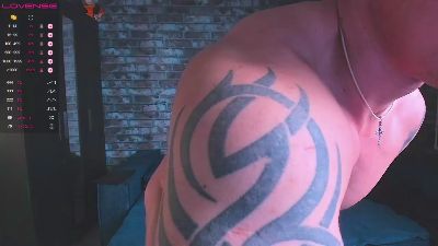 mark_normal webcam model stream image