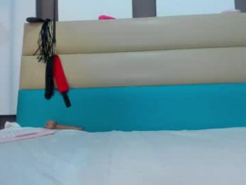 king2_and_queen2 webcam model stream image