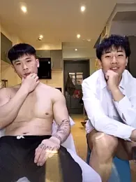 day-18 webcam model stream image