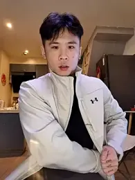 day-18 webcam model stream image