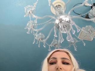 Adrianna Fox webcam model stream image