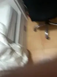 hugguits webcam model stream image