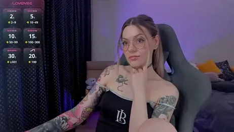 Marta_May_ webcam model stream image