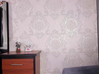 Hanks Love webcam model stream image