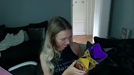 Red_firesquirt webcam model stream image