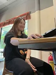 Emily_9xx webcam model stream image