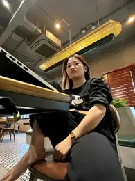 Emily_9xx webcam model stream image