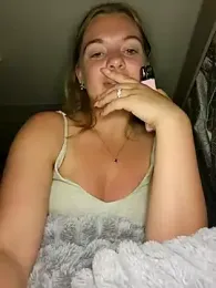 VanLifeVixen webcam model stream image