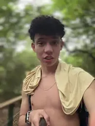 yoursexyjose webcam stripchat model stream image