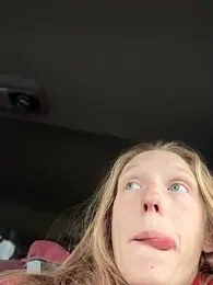 GoldenFlameGoddess webcam model stream image