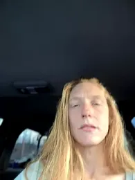 GoldenFlameGoddess webcam model stream image