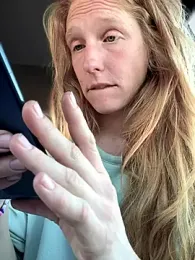 GoldenFlameGoddess webcam model stream image