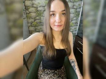 Intro31 webcam bongacams model stream image