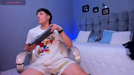 Ares_di_martin webcam model stream image