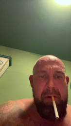 kinnihot webcam cam4 model stream image