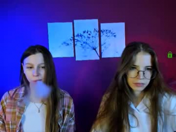 lulu_fly_ webcam model stream image