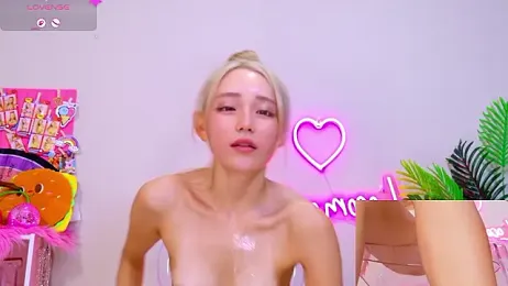 -LOCOMOCO- webcam stripchat model stream image