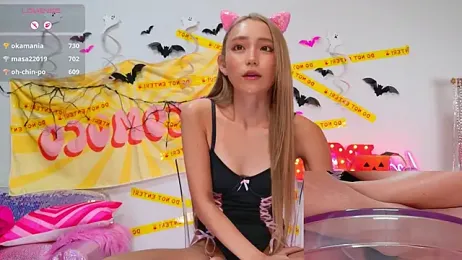 -LOCOMOCO- webcam model stream image