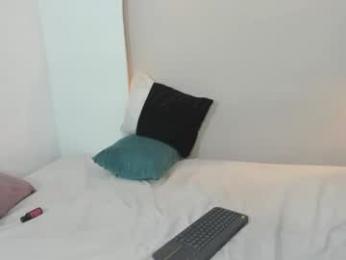 tangled_couper webcam model stream image