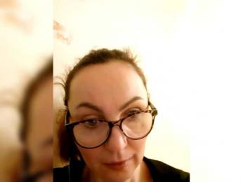 TessBertie webcam bongacams model stream image