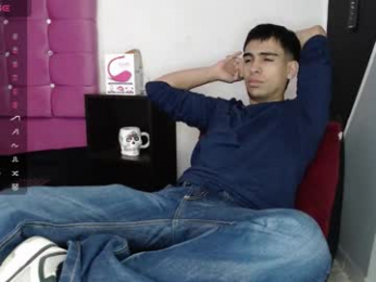 zack_xtreme webcam chaturbate model stream image