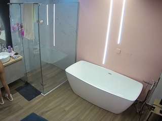 voyeurcam-casa-salsa-bathroom-2 webcam model stream image