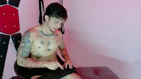 AliceandMax webcam model stream image