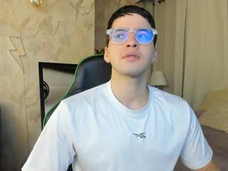 Ronny Colton webcam model stream image