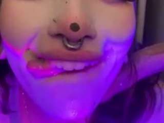 mentallyillmile webcam model stream image