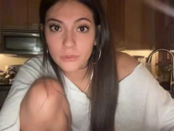 laylakitten4 webcam model stream image