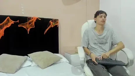 Taylor_and_exidt webcam model stream image